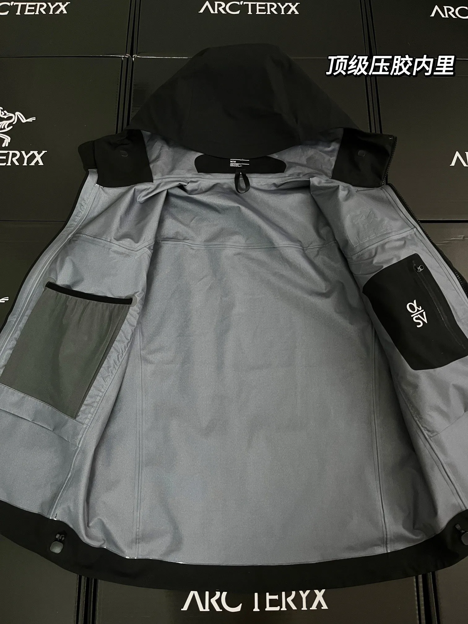 Arcteryx Alpha Series Sv 7 GORE-TEX Pro Logo 24SS Arc‘teryx ， 6 ， ， ， ！ Recco ， ， ！ . ， .！ ， Quality， . ！ ！ ！ ！ GORE-TEX 3.0 Logo ， ， ， ， ， ， ， ， 。 ， Black！ ！ Red Blue！ ！ ！ Size：S-XXL ： / / / ：76 78 80 82 84 ：60 62 64 66 68 ：47 48 49 50 51 S 90-120 M 120-140 L 140-160 XL 160-180 XXL 180